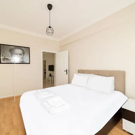 Cozy Near Popular Attractions In *